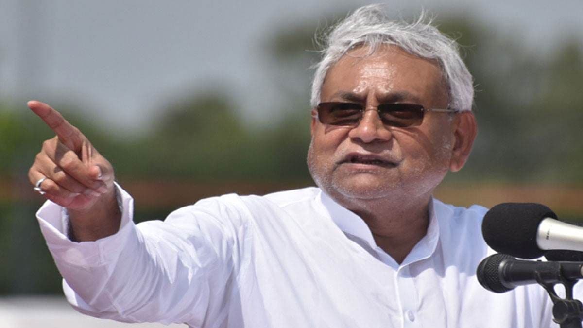 'सनातन स्वाभिमान महायात्रा' में सहयात्री बनी नीतीश की पार्टी: समाजवाद से भगवाकरण का सफर? 'सनातन स्वाभिमान महायात्रा' में सहयात्री बनी नीतीश की पार्टी: समाजवाद से भगवाकरण का सफर?