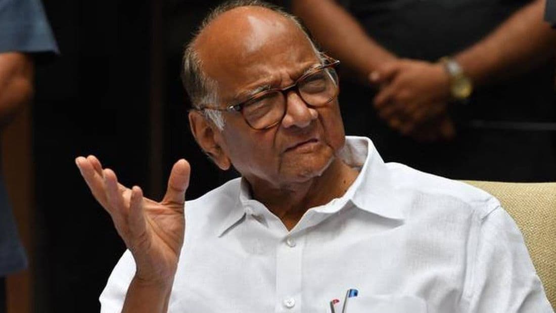 एनसीपी के दोनों गुट देर रात फडणवीस से मिले, सभी की नज़रें शरद पवार पर? एनसीपी के दोनों गुट देर रात फडणवीस से मिले, सभी की नज़रें शरद पवार पर?