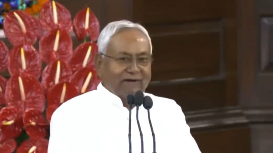 बिहार चुनाव से पहले क्या नीतीश की पार्टी में बगावत, 11 नेताओं को क्यों निकाला? बिहार चुनाव से पहले क्या नीतीश की पार्टी में बगावत, 11 नेताओं को क्यों निकाला?