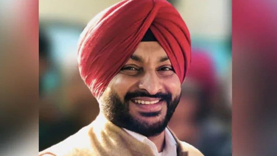 केंद्रीय मंत्री रवनीत बिट्टू ने दिया इस्तीफा, राज्यसभा कार्यकाल ख़त्म होने के बाद नहीं मिला था टिकट केंद्रीय मंत्री रवनीत बिट्टू ने दिया इस्तीफा, राज्यसभा कार्यकाल ख़त्म होने के बाद नहीं मिला था टिकट