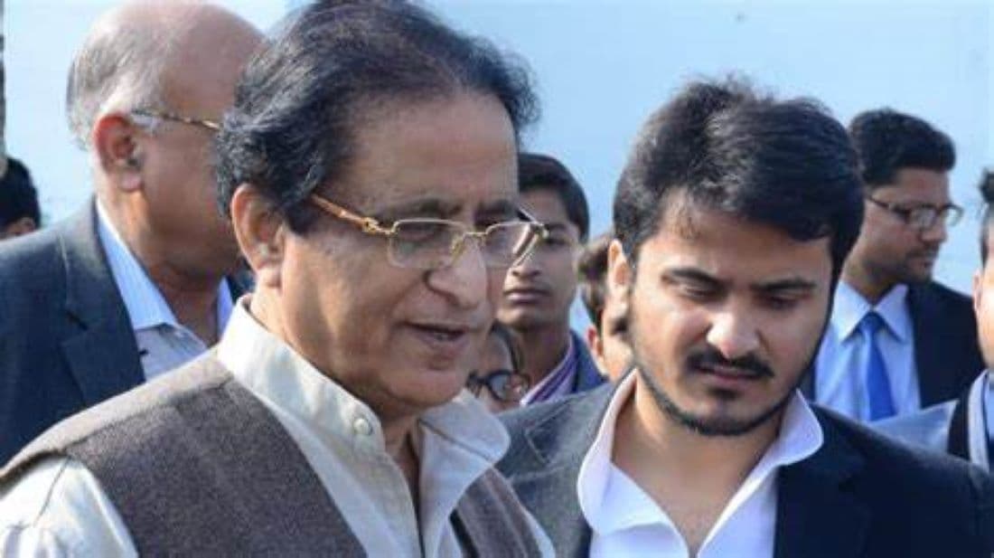 आजम ख़ान फिर जेल पहुँचे तो एक्स पर स्मृति ईरानी पर क्यों टूट पड़े लोग? आजम ख़ान फिर जेल पहुँचे तो एक्स पर स्मृति ईरानी पर क्यों टूट पड़े लोग?