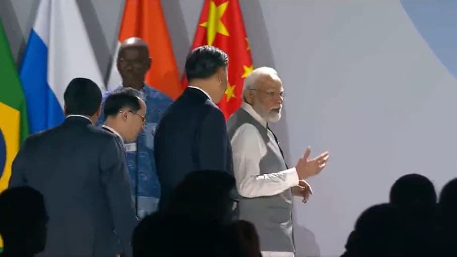 सरकारी ठेकों में चीनी कंपनियों से पाबंदी हटाने की तैयारी? 'लाल आँख' दिखाना भूल जाएँ! सरकारी ठेकों में चीनी कंपनियों से पाबंदी हटाने की तैयारी? 'लाल आँख' दिखाना भूल जाएँ!