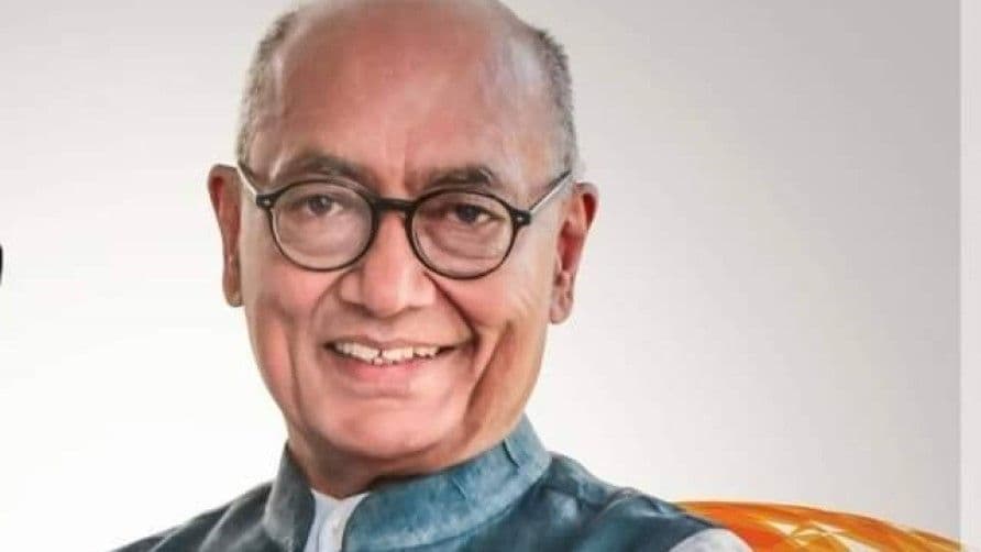 संघ पर कॉमेंटः थरूर का दिग्विजय को समर्थन, पहले भी कांग्रेस को डाल चुके हैं मुश्किल में संघ पर कॉमेंटः थरूर का दिग्विजय को समर्थन, पहले भी कांग्रेस को डाल चुके हैं मुश्किल में 