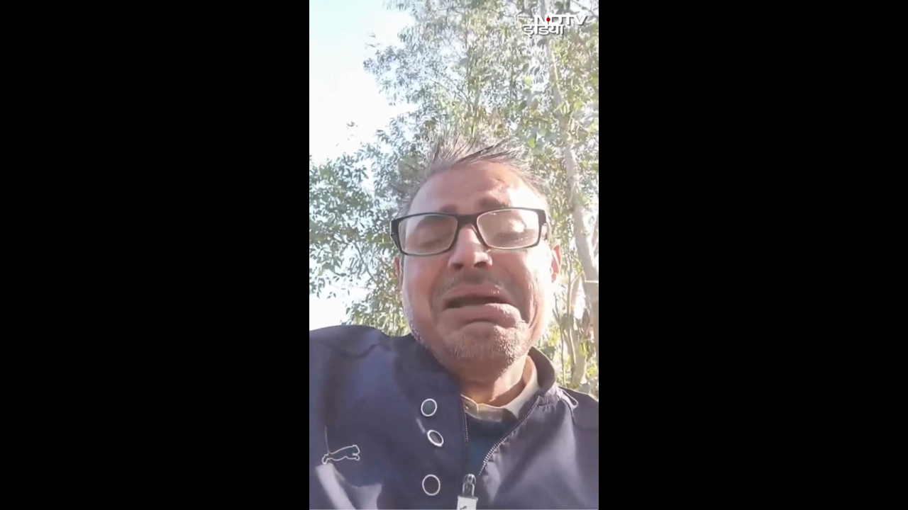 SIR: मां, मुझे माफ कर देना...यह कहते हुए मुरादाबाद में बीएलओ ने जान दे दी SIR: मां, मुझे माफ कर देना...यह कहते हुए मुरादाबाद में बीएलओ ने जान दे दी