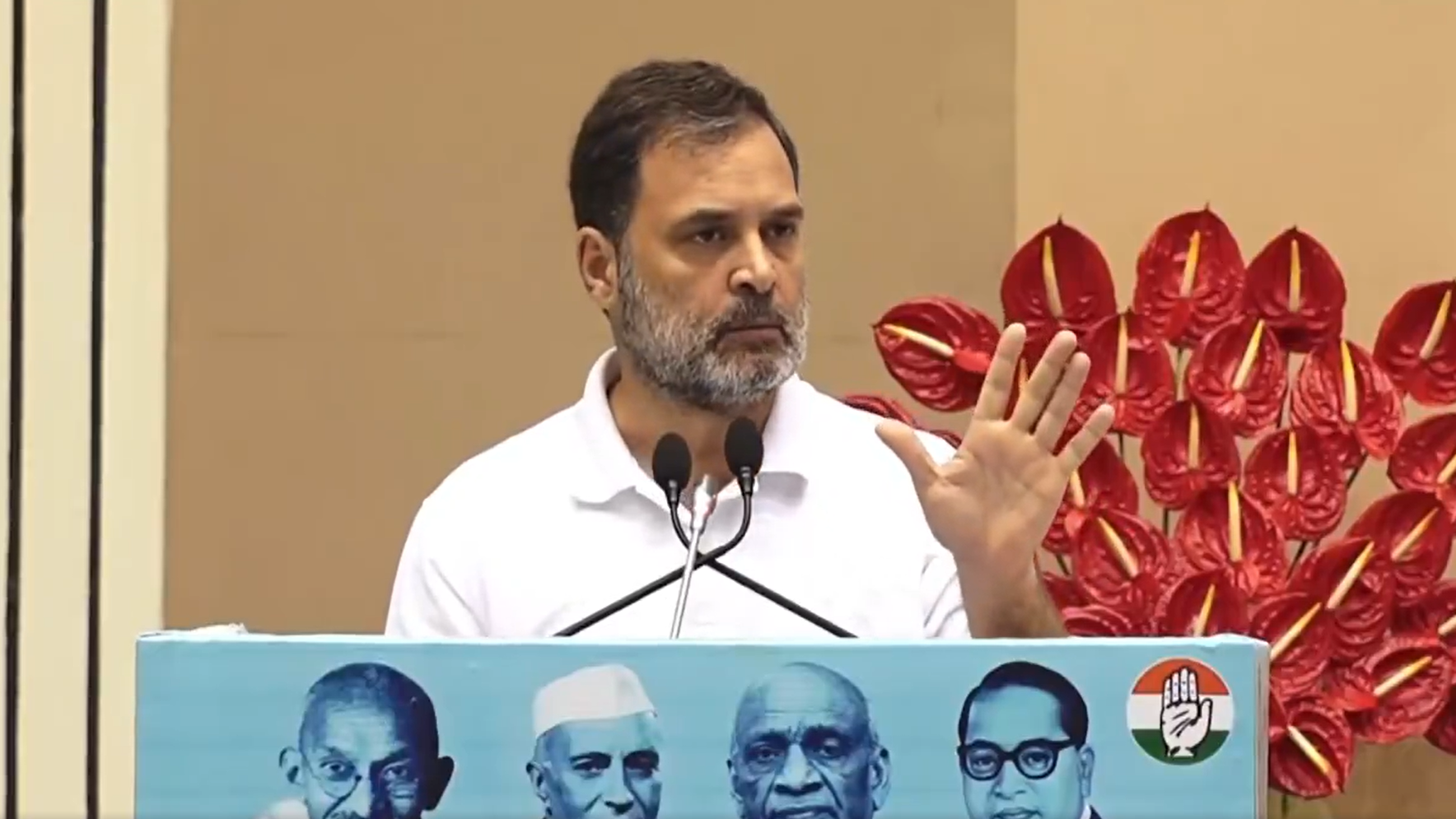 बीजेपी प्रवक्ता ने टीवी पर दी राहुल को जान से मारने की धमकी; बवाल बीजेपी प्रवक्ता ने टीवी पर दी राहुल को जान से मारने की धमकी; बवाल