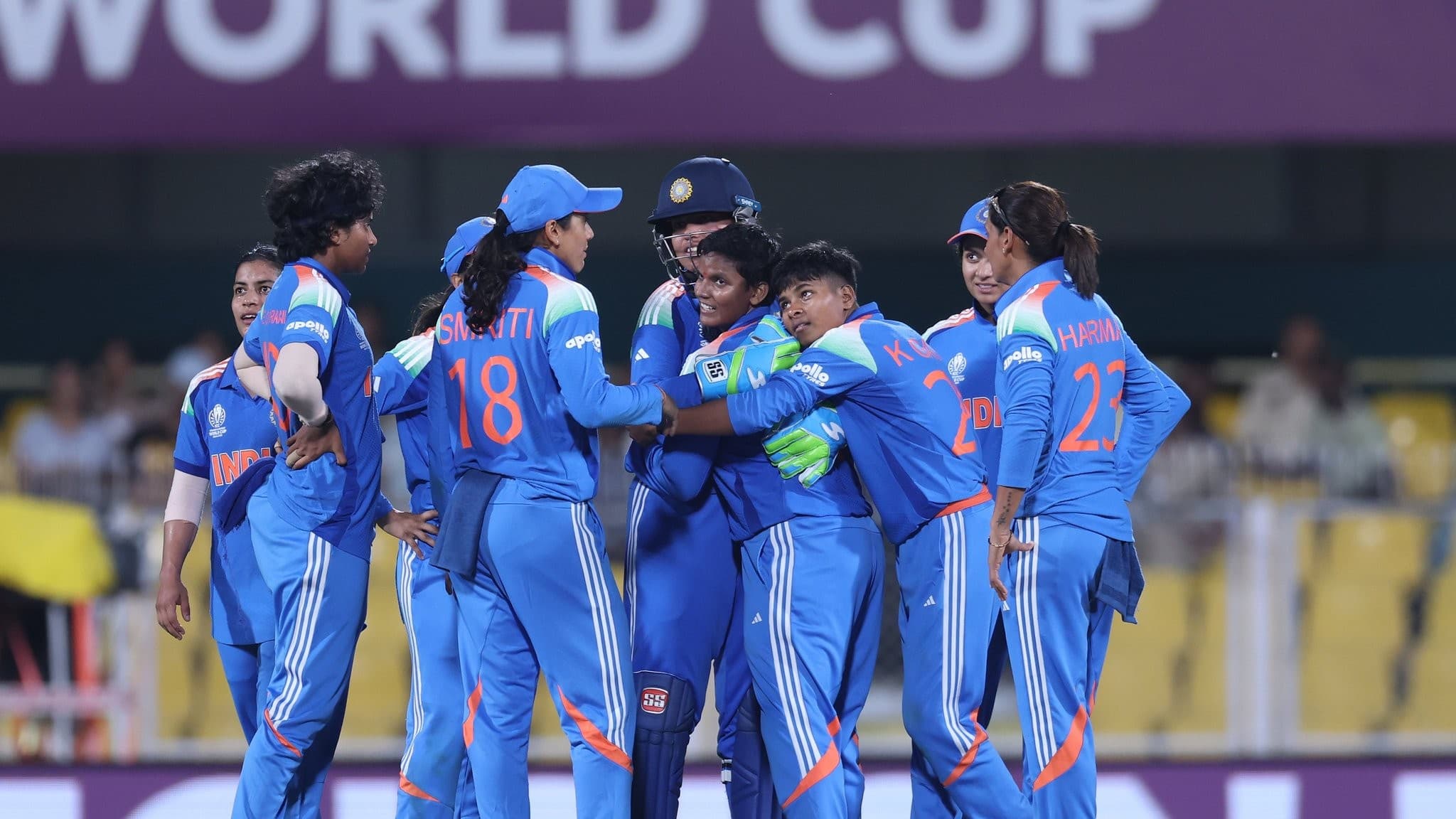 भारत-पाकिस्तान क्रिकेट विवादः बीसीसीआई का महिला टीम को भी हाथ न मिलाने का निर्देश भारत-पाकिस्तान क्रिकेट विवादः बीसीसीआई का महिला टीम को भी हाथ न मिलाने का निर्देश