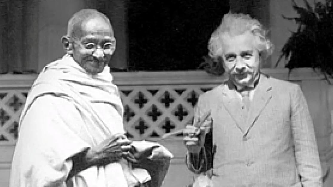 युद्ध और इसराइलः गांधी और आइंस्टीन की नजर में युद्ध और इसराइलः गांधी और आइंस्टीन की नजर में