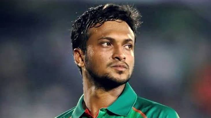 शेख हसीना की प्रेस कॉन्फ्रेंस में शामिल हुए क्रिकेटर शाकिब अल हसन के घर पर पेट्रोल बम से हमला शेख हसीना की प्रेस कॉन्फ्रेंस में शामिल हुए क्रिकेटर शाकिब अल हसन के घर पर पेट्रोल बम से हमला
