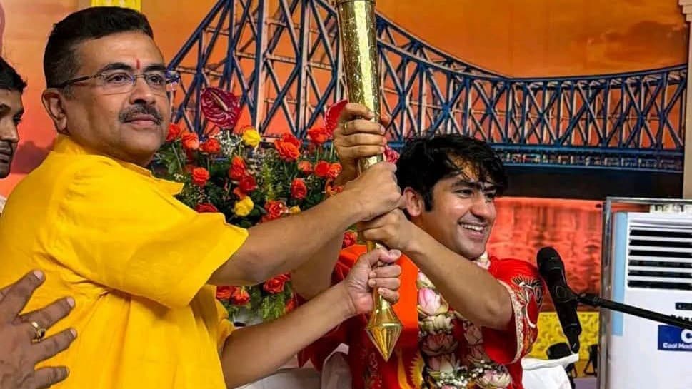 शुभेंदु ने किया मांस विवाद पर धीरेंद्र शास्त्री का बचाव, 'उनकी तस्वीर जलाने वाले गिरफ़्तार हों' शुभेंदु ने किया मांस विवाद पर धीरेंद्र शास्त्री का बचाव, 'उनकी तस्वीर जलाने वाले गिरफ़्तार हों'
