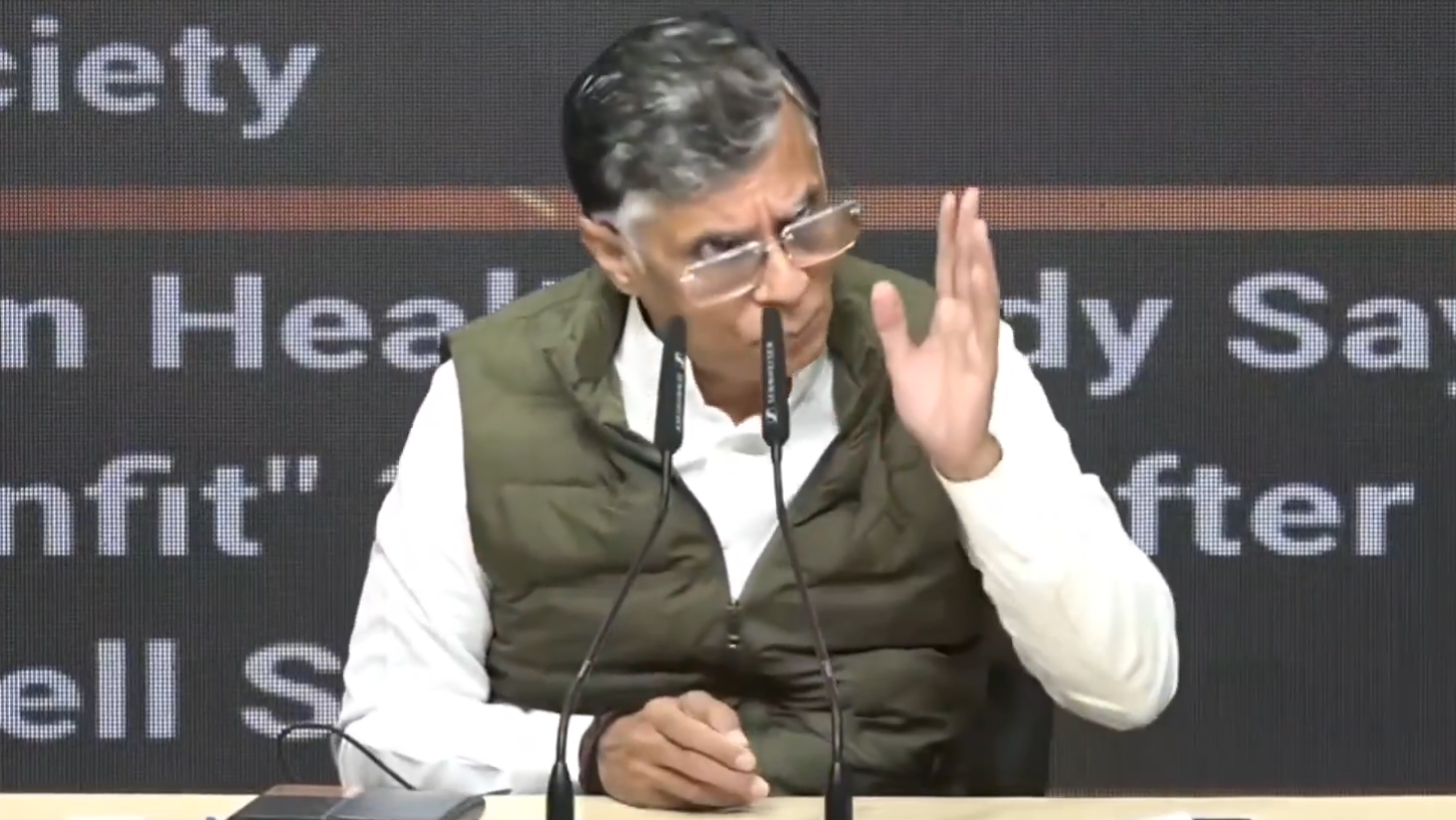 जल योजना को 'हर घर मल योजना' बना दिया; इंदौर मौत की SC स्तर की जाँच हो: कांग्रेस जल योजना को 'हर घर मल योजना' बना दिया; इंदौर मौत की SC स्तर की जाँच हो: कांग्रेस