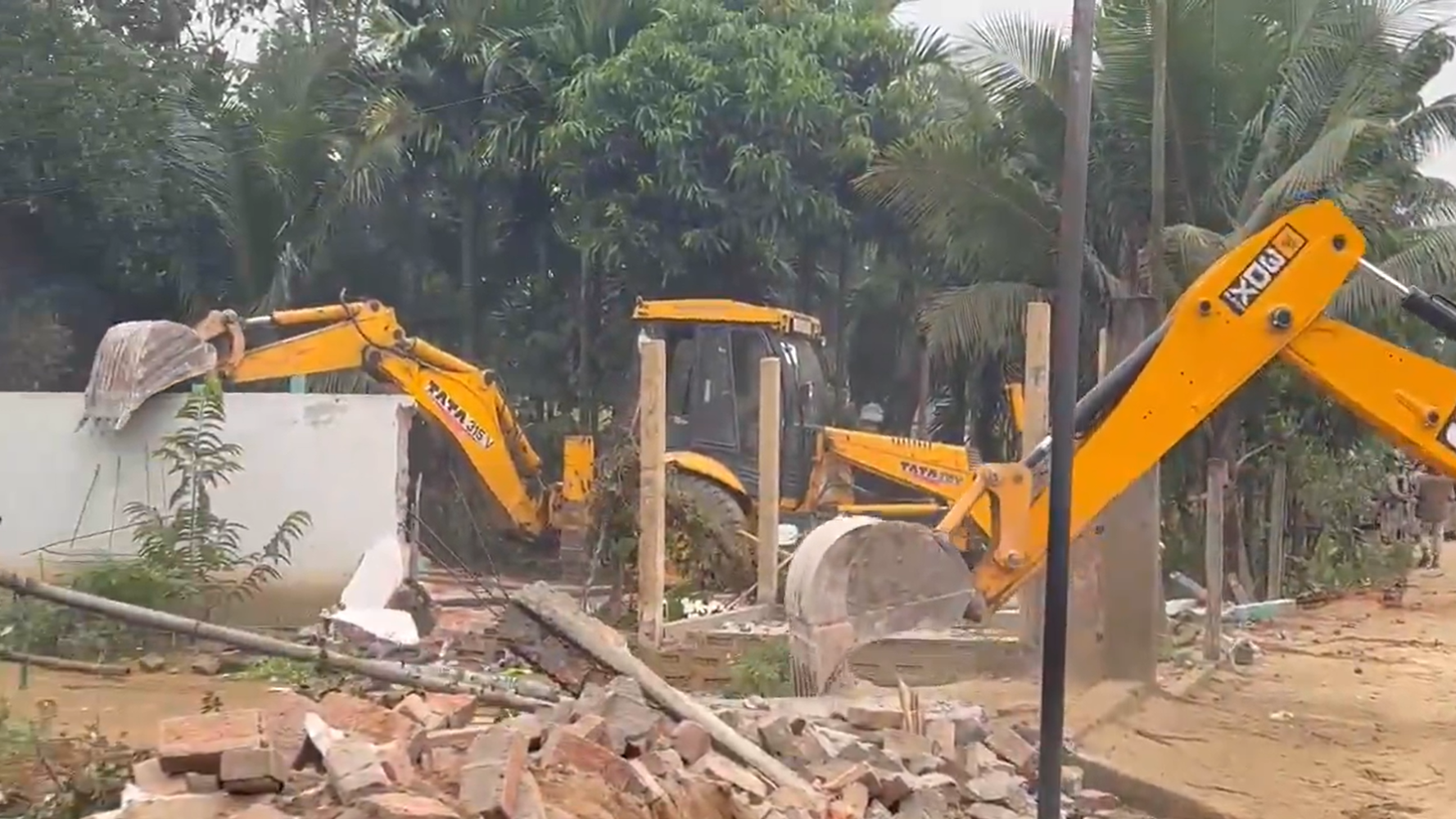 असम में फिर डिमोलिशन ड्राइव शुरू, सर्दी के बीच 580 परिवार उजाड़े जाएँगे! असम में फिर डिमोलिशन ड्राइव शुरू, सर्दी के बीच 580 परिवार उजाड़े जाएँगे!