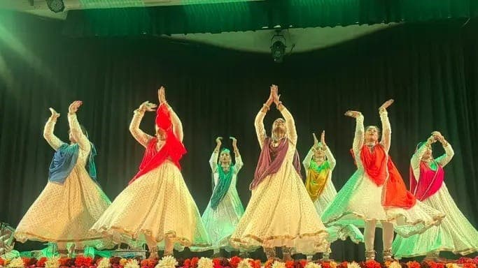 तवायफ़ों की 104 वर्ष की संगीत यात्रा ने रचा जादू तवायफ़ों की 104 वर्ष की संगीत यात्रा ने रचा जादू