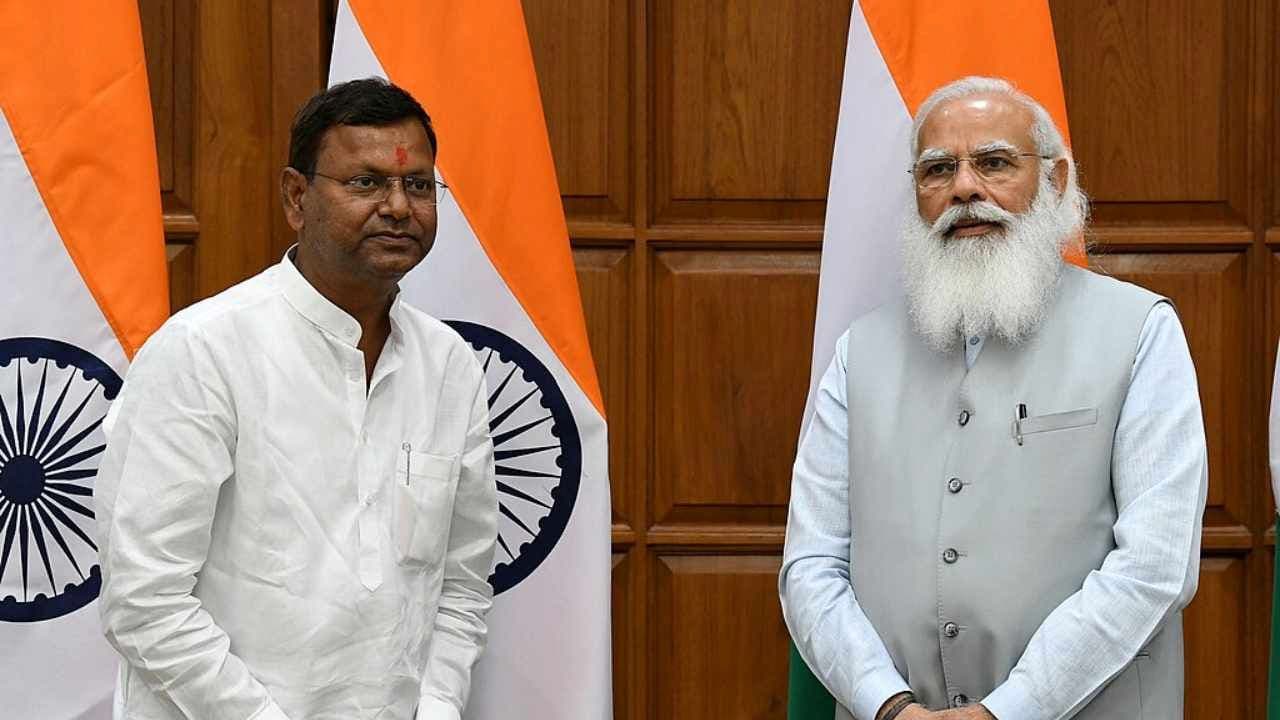 यूपी बीजेपी अध्यक्षः पंकज चौधरी की ताजपोशी को योगी हज़म कर पाएंगे? यूपी बीजेपी अध्यक्षः पंकज चौधरी की ताजपोशी को योगी हज़म कर पाएंगे?