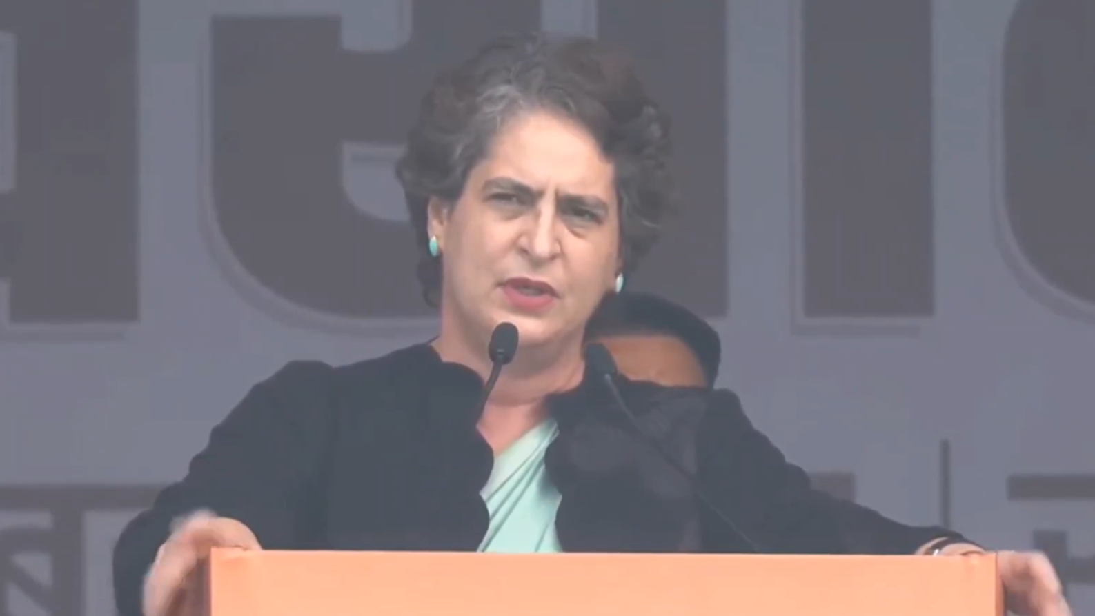 चुनाव आयुक्तों को BJP भी नहीं बचा पाएगी: 'वोट चोर गद्दी छोड़' महारैली में कांग्रेस चुनाव आयुक्तों को BJP भी नहीं बचा पाएगी: 'वोट चोर गद्दी छोड़' महारैली में कांग्रेस