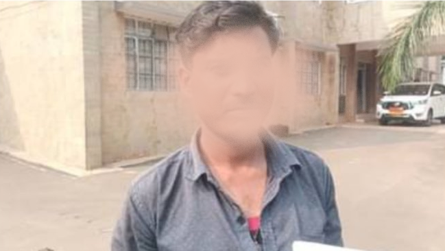 एमपी में अमानवीयता: अवैध खनन का विरोध करने पर दलित पर पेशाब किया, पीटा एमपी में अमानवीयता: अवैध खनन का विरोध करने पर दलित पर पेशाब किया, पीटा