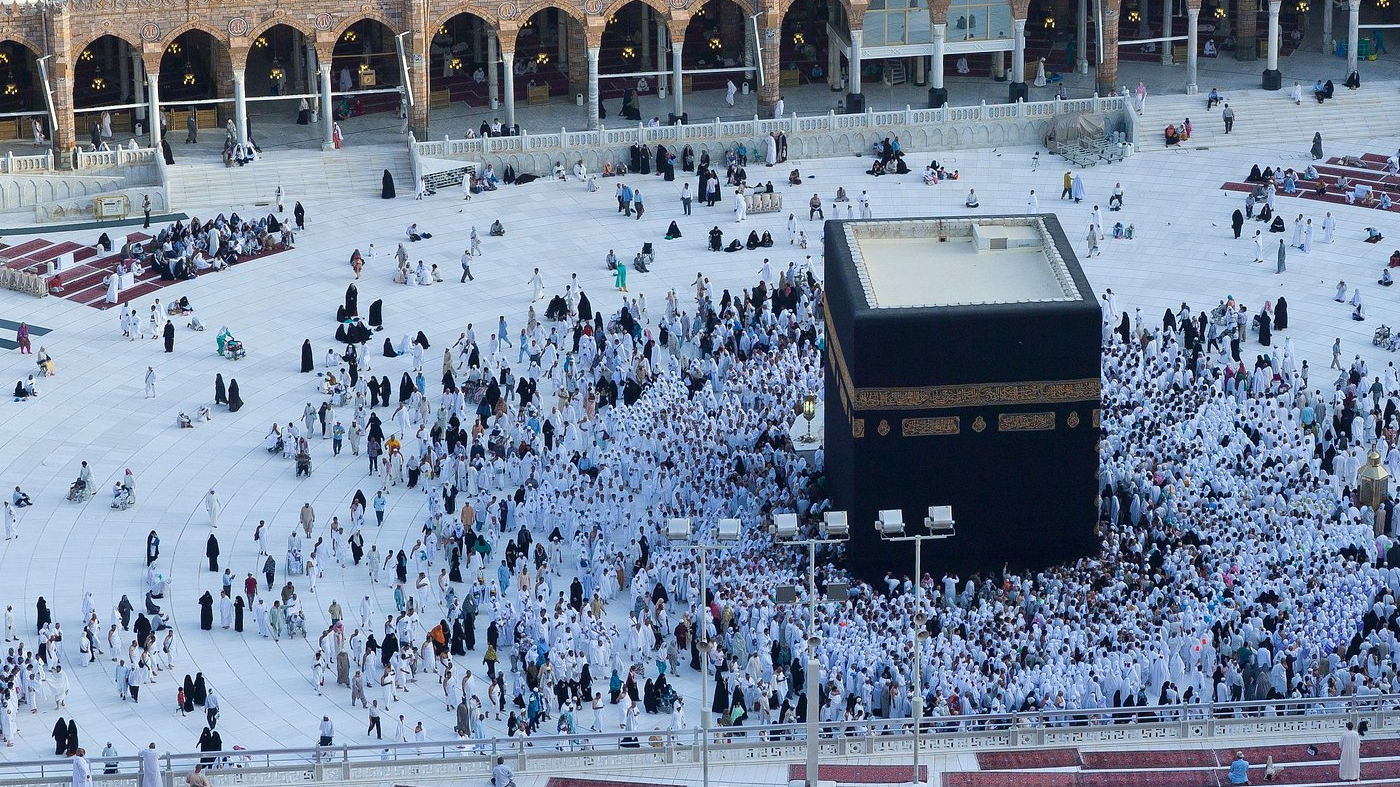 सऊदी अरब में बस हादसे में भारत के 45 उमराह यात्रियों की मौत, एक सुरक्षित बचा सऊदी अरब में बस हादसे में भारत के 45 उमराह यात्रियों की मौत, एक सुरक्षित बचा