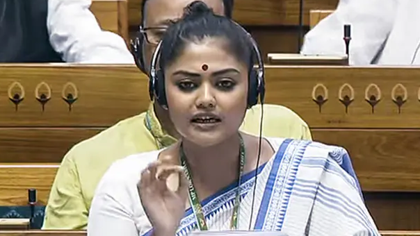 'जान मारने' की BJP नेता की धमकी पर TMC सांसद सायोनी ने PM से पूछा- यही है 'नारी शक्ति वंदन'? 'जान मारने' की BJP नेता की धमकी पर TMC सांसद सायोनी ने PM से पूछा- यही है 'नारी शक्ति वंदन'?