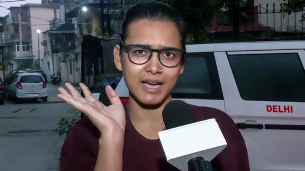 नेहा बोरा ने पुलिस के पीस बॉन्ड नोटिस को दिल्ली हाईकोर्ट में चुनौती दी नेहा बोरा ने पुलिस के पीस बॉन्ड नोटिस को दिल्ली हाईकोर्ट में चुनौती दी