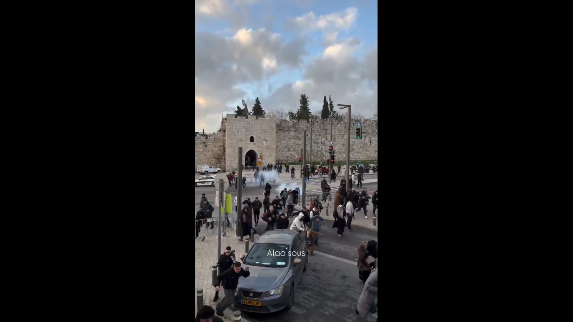 Live भारत में प्रीमियम पेट्रोल 2.35 रुपये महंगा, ईरानी सेना के प्रवक्ता की हत्या, अल अक्सा मसजिद बंद Live भारत में प्रीमियम पेट्रोल 2.35 रुपये महंगा, ईरानी सेना के प्रवक्ता की हत्या, अल अक्सा मसजिद बंद