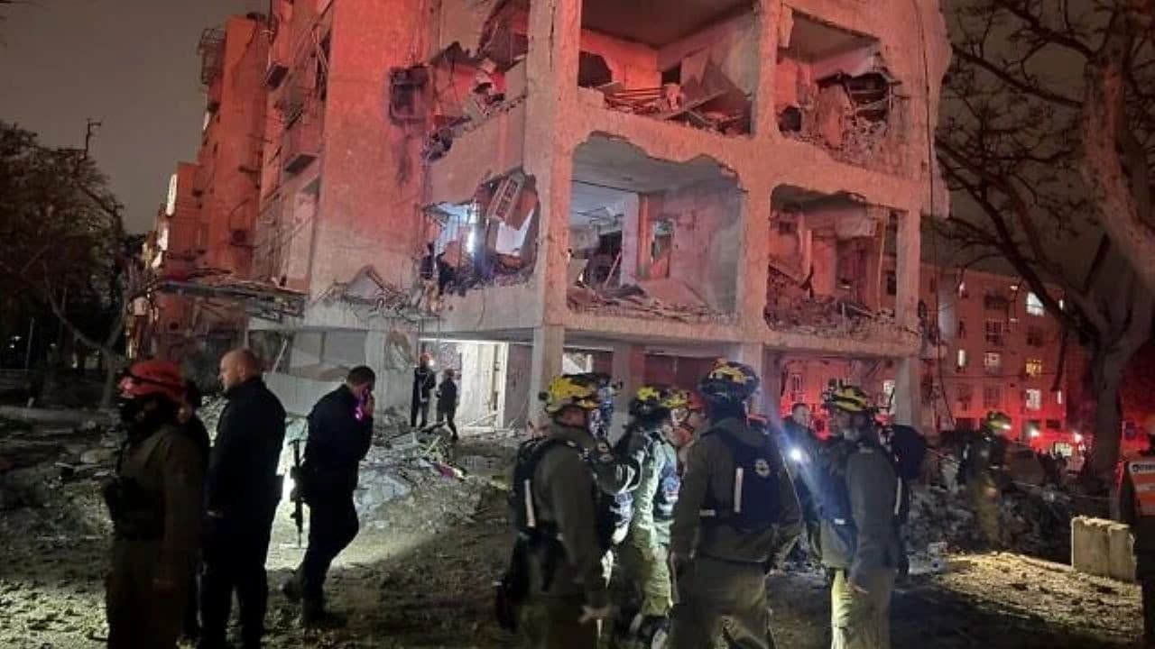 Live ट्रंप की होर्मुज़ पर धमकी, ईरान के इसराइल में हमले तेज़, यूएस का F 15 गिराया Live ट्रंप की होर्मुज़ पर धमकी, ईरान के इसराइल में हमले तेज़, यूएस का F 15 गिराया