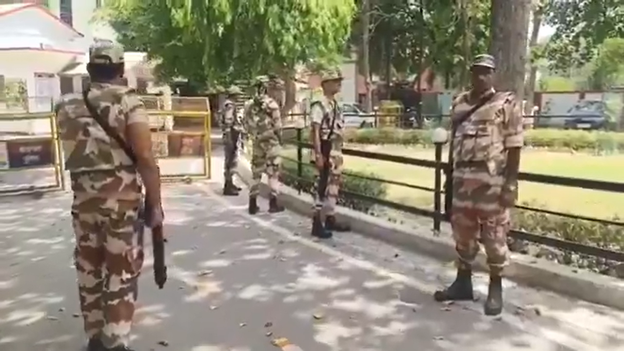 कानपुर पुलिस कमिश्नर दफ्तर पर ITBP जवान क्या करने गए थे, गया गलत संदेश कानपुर पुलिस कमिश्नर दफ्तर पर ITBP जवान क्या करने गए थे, गया गलत संदेश