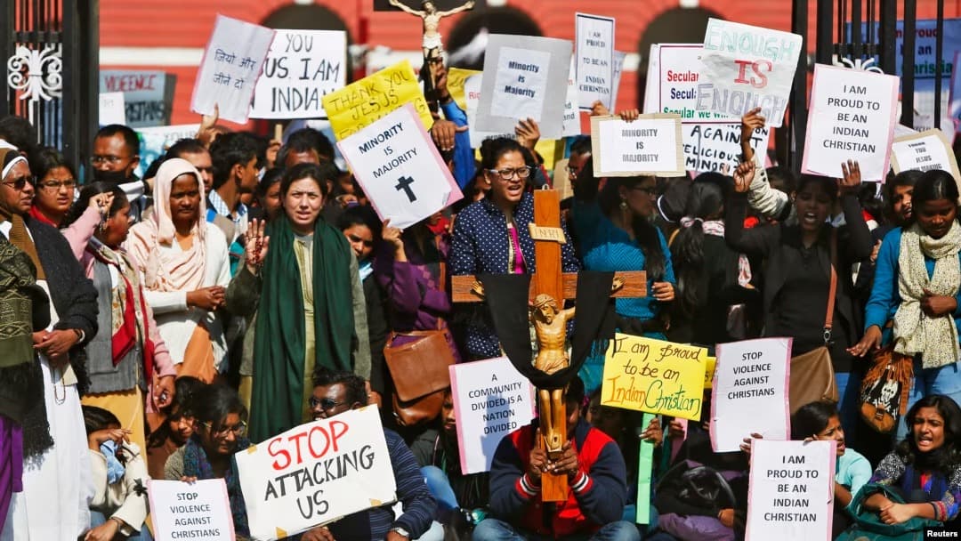 ईसा मसीह को भगवान मानते थे विवेकानंद, हिंदुत्ववादी चर्च तोड़ रहे हैं! ईसा मसीह को भगवान मानते थे विवेकानंद, हिंदुत्ववादी चर्च तोड़ रहे हैं!