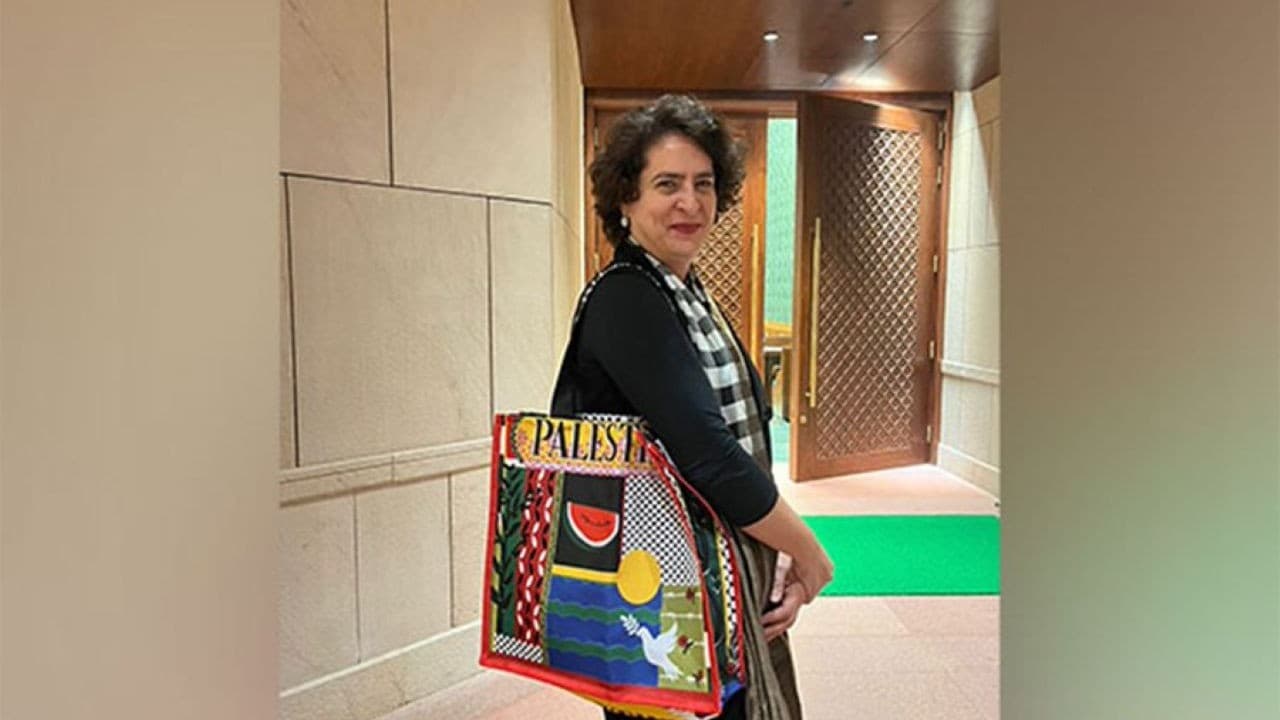 ग़ज़ा नरसंहार पर प्रियंका बोलीं तो बीजेपी भड़की, इसराइल के बचाव में विवादित बयान ग़ज़ा नरसंहार पर प्रियंका बोलीं तो बीजेपी भड़की, इसराइल के बचाव में विवादित बयान