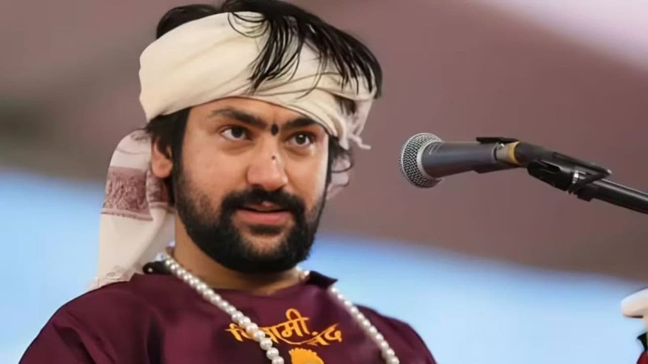 बागेश्वर धाम के धीरेंद्र शास्त्री को दिव्य शक्ति साबित करने की चुनौती, 80 लाख मिलेंगे बागेश्वर धाम के धीरेंद्र शास्त्री को दिव्य शक्ति साबित करने की चुनौती, 80 लाख मिलेंगे