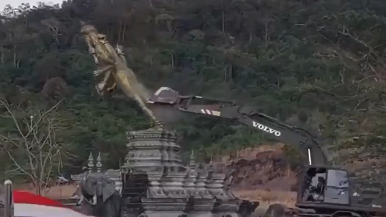 थाईलैंड ने भगवान विष्णु की मूर्ति क्यों तोड़ी? विवाद बढ़ा तो सुरक्षा का बहाना दिया! थाईलैंड ने भगवान विष्णु की मूर्ति क्यों तोड़ी? विवाद बढ़ा तो सुरक्षा का बहाना दिया!