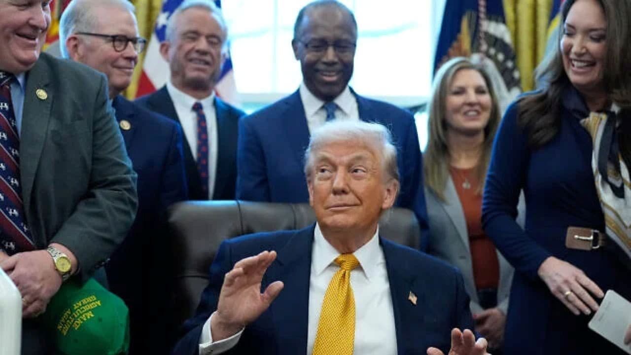 Live ईरान-अमेरिका के बीच 45 दिनों के सीज़फायर की कोशिश, दोनों देशों को प्रस्ताव मिला Live ईरान-अमेरिका के बीच 45 दिनों के सीज़फायर की कोशिश, दोनों देशों को प्रस्ताव मिला