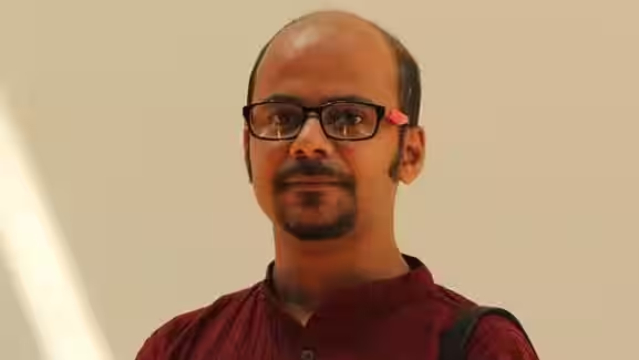 क्या कविता पर विवाद के कारण बंगाली कवि के कार्यक्रम को साहित्य अकादमी ने रद्द किया? क्या कविता पर विवाद के कारण बंगाली कवि के कार्यक्रम को साहित्य अकादमी ने रद्द किया?