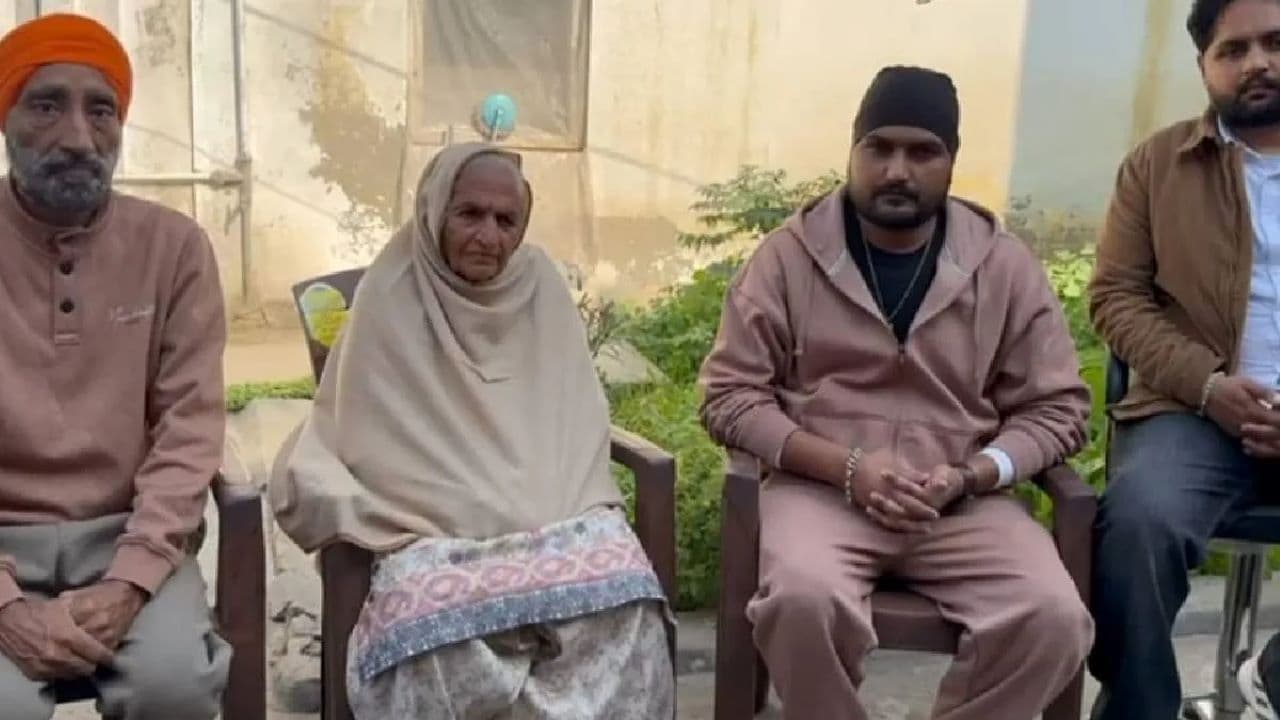 बेमिसाल सद्भावः सिख महिला ने मस्जिद के लिए ज़मीन दी, हिन्दुओं ने आर्थिक मदद की बेमिसाल सद्भावः सिख महिला ने मस्जिद के लिए ज़मीन दी, हिन्दुओं ने आर्थिक मदद की