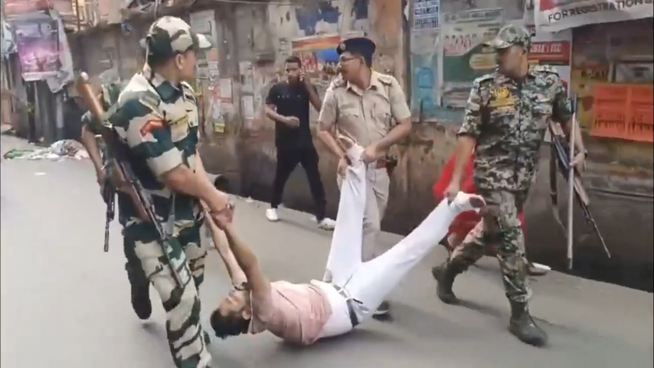 बंगाल चुनाव के आखिरी चरण में रिकॉर्ड 92% से ज्यादा मतदान बंगाल चुनाव के आखिरी चरण में रिकॉर्ड 92% से ज्यादा मतदान