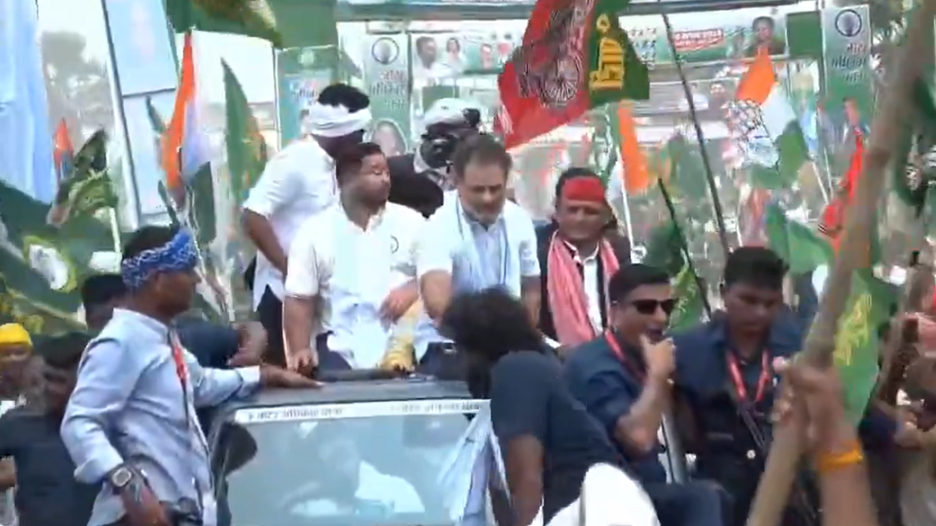 बिहारः एनडीए जीता तो क्यों जीता, महागठबंधन कैसे कमज़ोर पड़ा बिहारः एनडीए जीता तो क्यों जीता, महागठबंधन कैसे कमज़ोर पड़ा