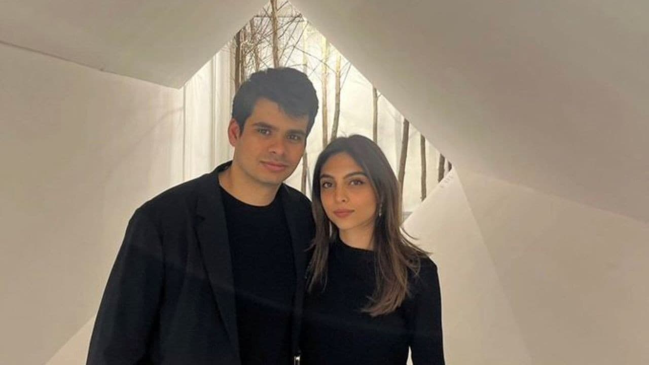 प्रियंका के बेटे रेहान वाड्रा ने फोटोग्राफर अवीवा बेग से सगाई की? दोनों परिवार मौन प्रियंका के बेटे रेहान वाड्रा ने फोटोग्राफर अवीवा बेग से सगाई की? दोनों परिवार मौन