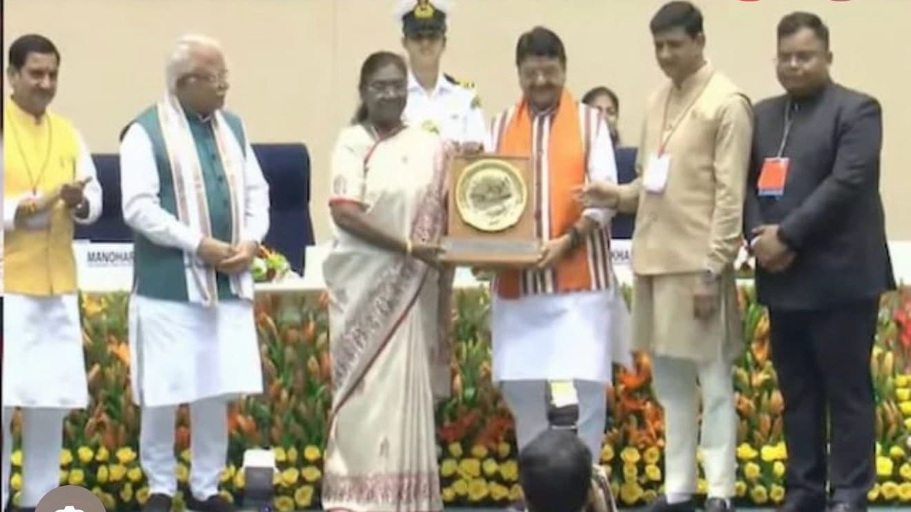 मध्य प्रदेशः इंदौर में दूषित पानी से 8 मौतें, 111 ज़िन्दगी से जूझ रहे, जवाबदेही किसकी मध्य प्रदेशः इंदौर में दूषित पानी से 8 मौतें, 111 ज़िन्दगी से जूझ रहे, जवाबदेही किसकी